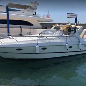  Bateau-hôtel Mareluna France